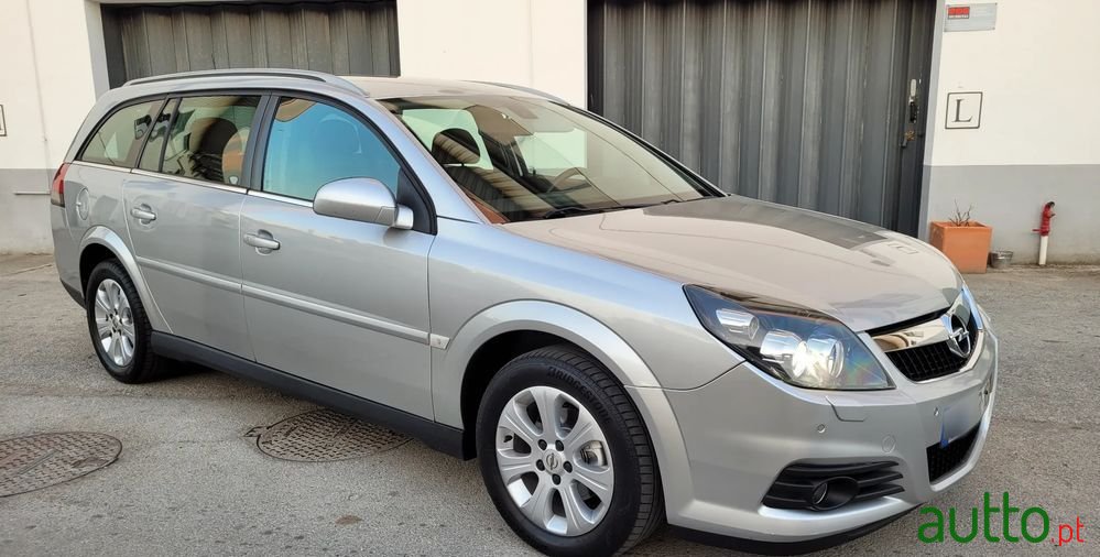 2008' Opel Vectra Caravan photo #3