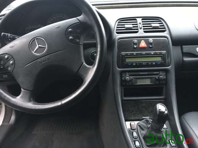 2001' Mercedes-Benz CLK 200 photo #1