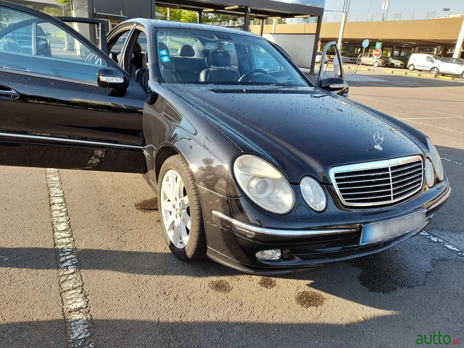 2003' Mercedes-Benz 220 photo #6