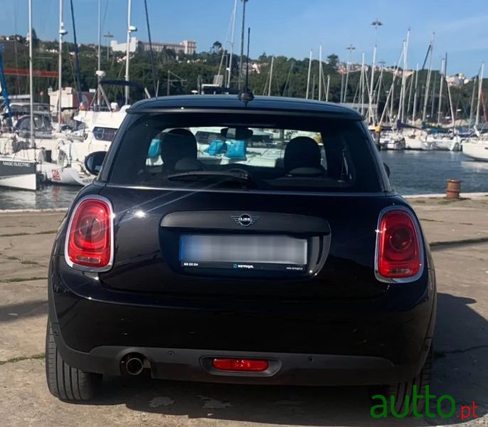 2020' MINI One Aut. photo #3