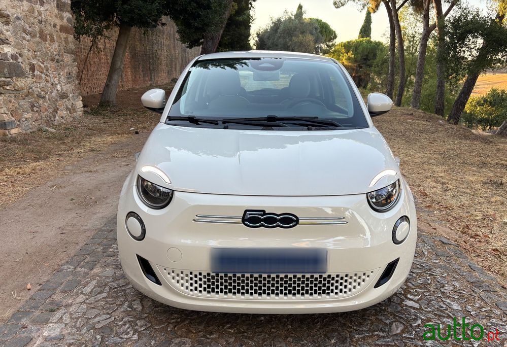 2023' Fiat 500e 42Kwh Icon photo #3