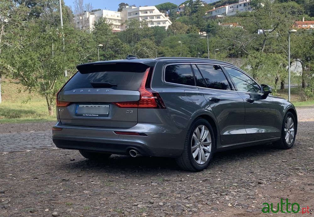 2018' Volvo V60 photo #6