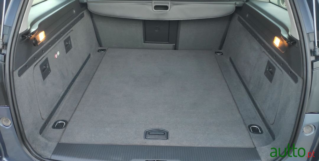 2007' Opel Vectra Caravan photo #5