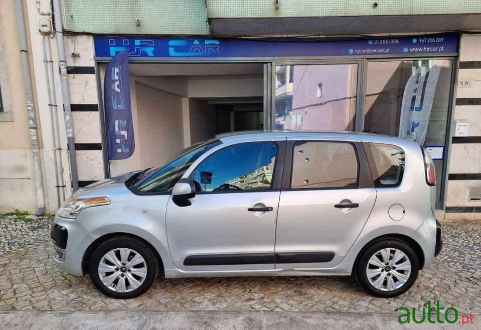 2009' Citroen C3 Picasso photo #3