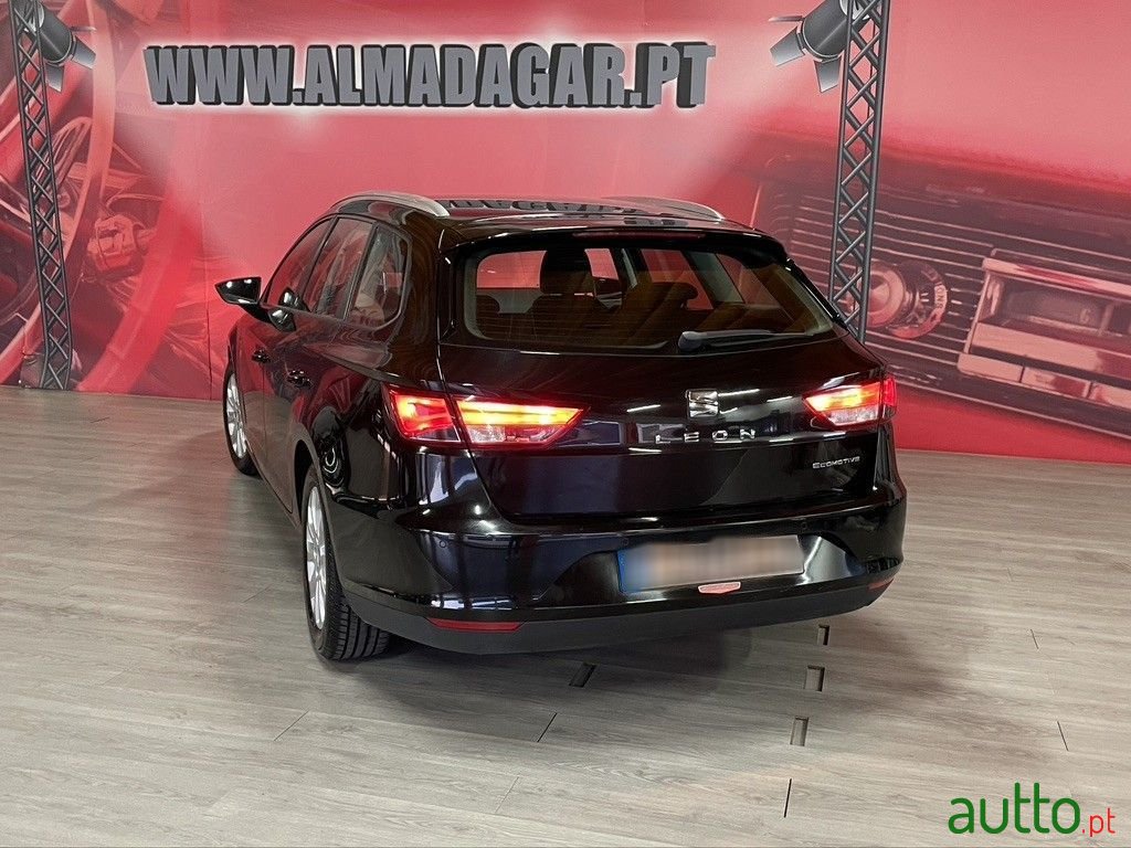 2016' SEAT Leon-St photo #5