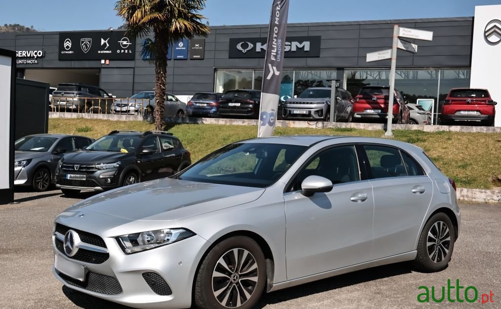 2022' Mercedes-Benz Classe A Style photo #1