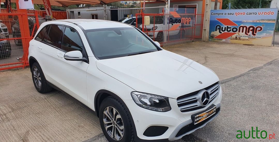 2018' Mercedes-Benz Glc-250 photo #1
