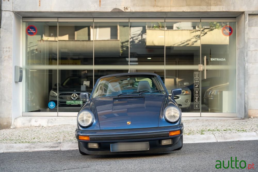 1986' Porsche 911 Carrera 3.2 Targa photo #2