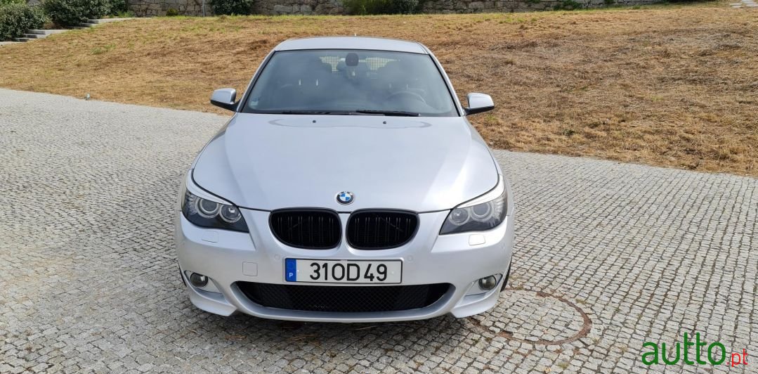 2010' BMW 520 photo #2