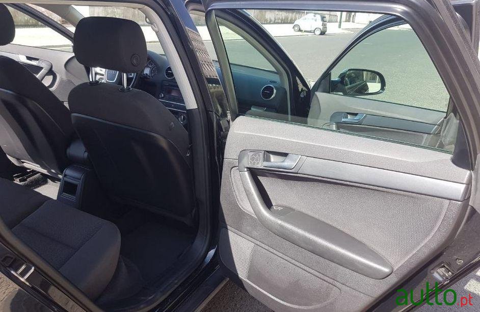 2012' Audi A3 Sportback photo #1