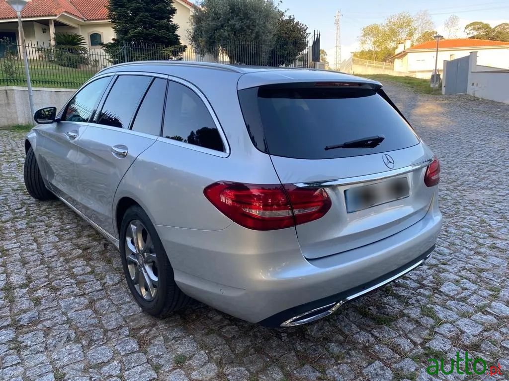 2014' Mercedes-Benz C-200 photo #3