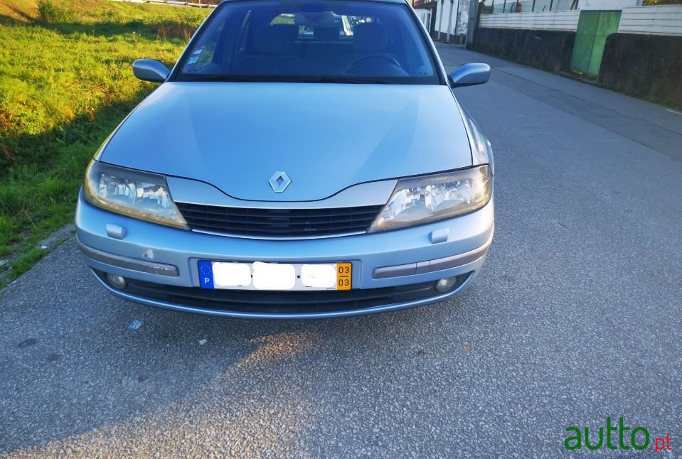 2003' Renault Laguna photo #2