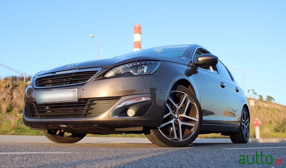 2014' Peugeot 308 photo #3