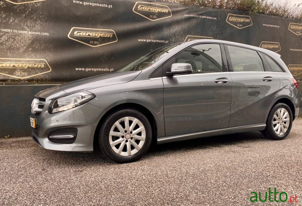 2016' Mercedes-Benz B-180 photo #1