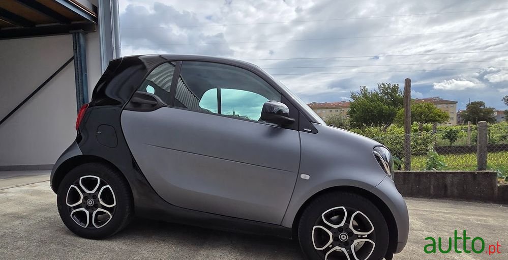 2016' Smart Fortwo Passion photo #1