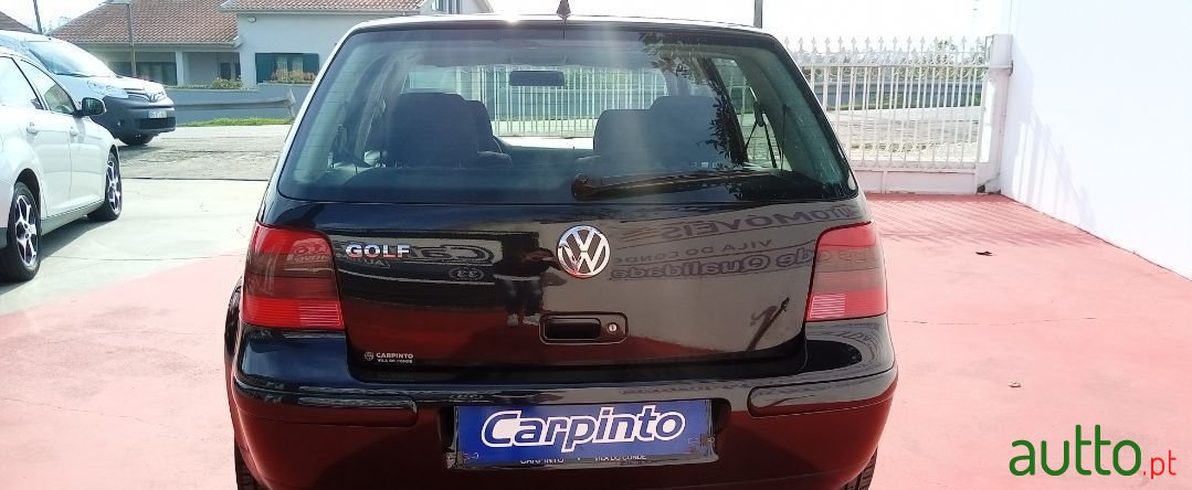 2003' Volkswagen Golf photo #5