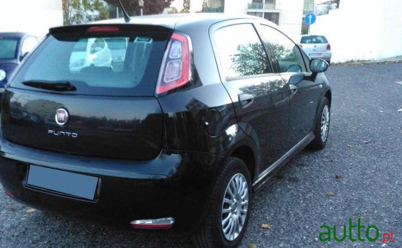 2014' Fiat Punto 1.2 Lounge photo #2