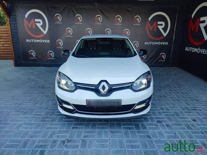 2014' Renault Megane photo #2