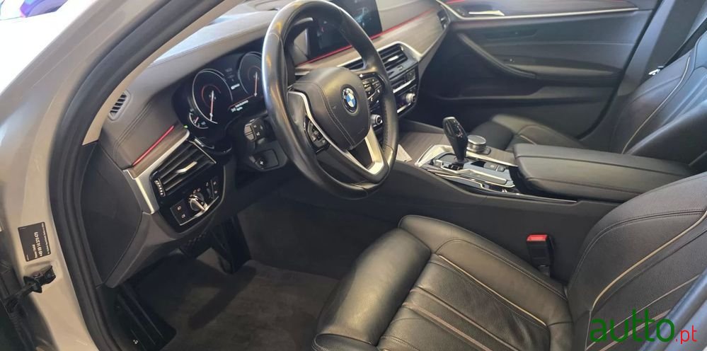 2017' BMW Série 5 photo #6