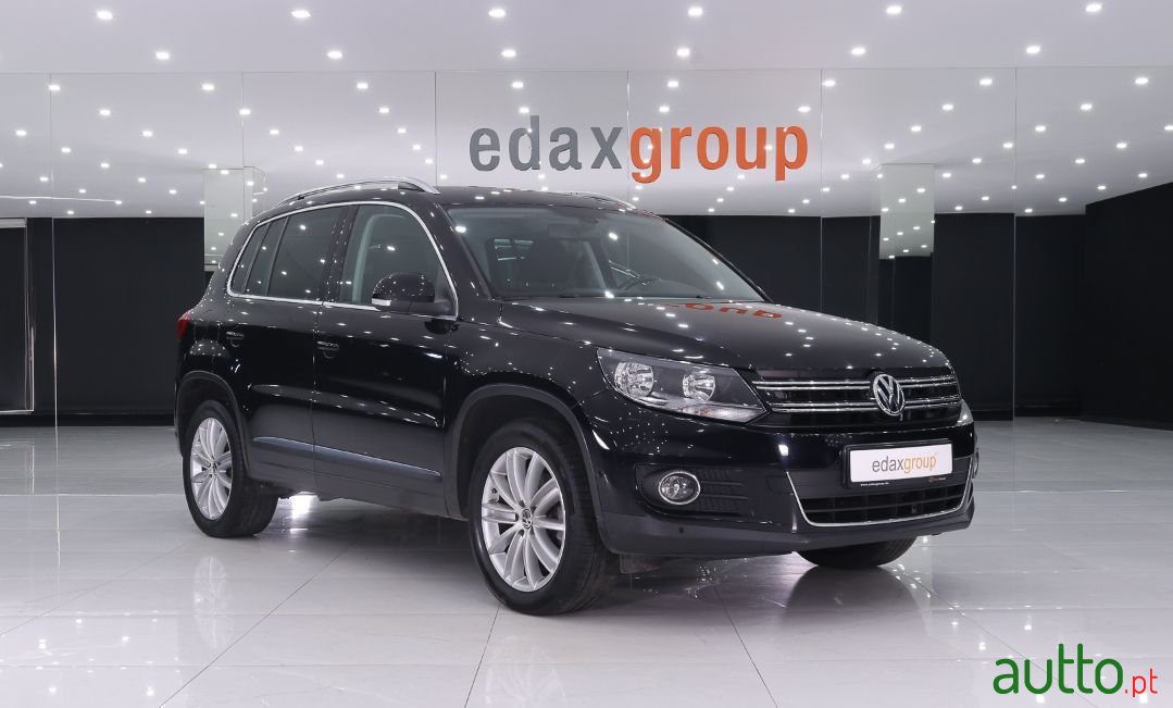 2012' Volkswagen Tiguan photo #1