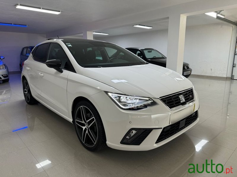 2019' SEAT Ibiza 1.0 Ecotsi Fr photo #2