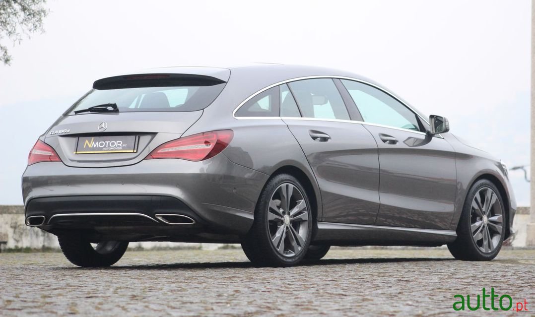 2017' Mercedes-Benz CLA 180 photo #2