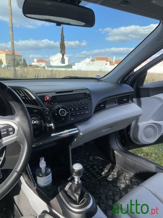 2010' Honda CR-Z photo #4