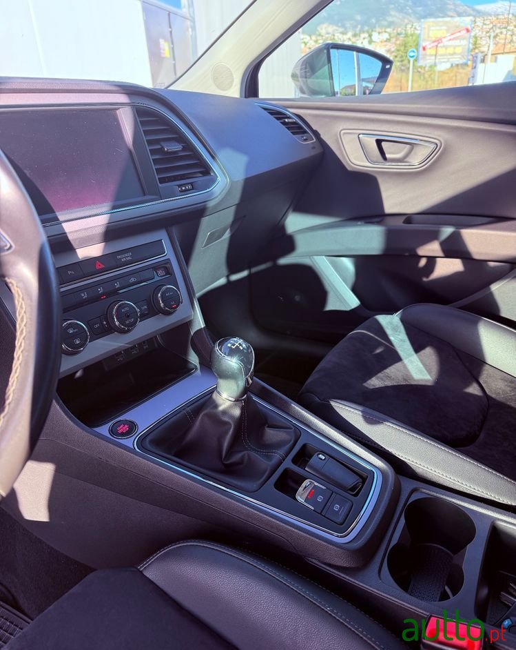 2018' SEAT Leon St 1.6 Tdi Style S/S photo #6