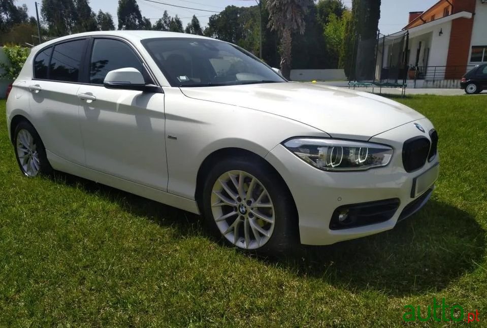 2017' BMW 118 photo #1