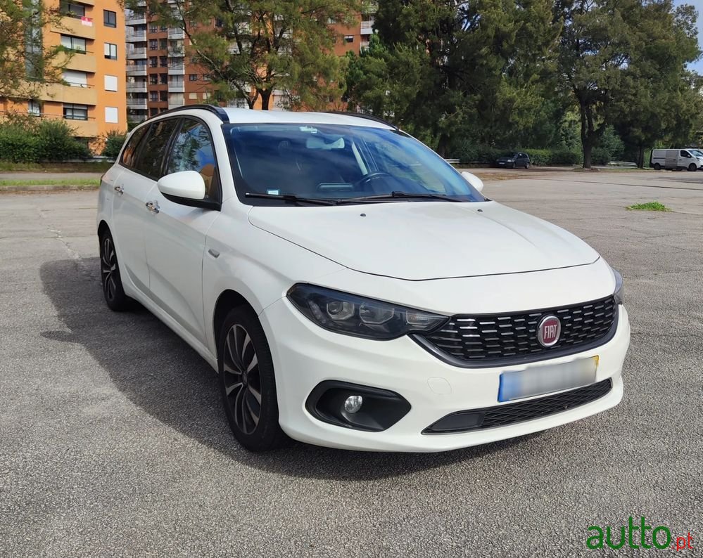 2019' Fiat Tipo Station Wagon photo #2