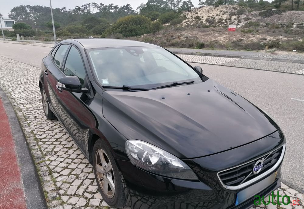 2015' Volvo V40 photo #4