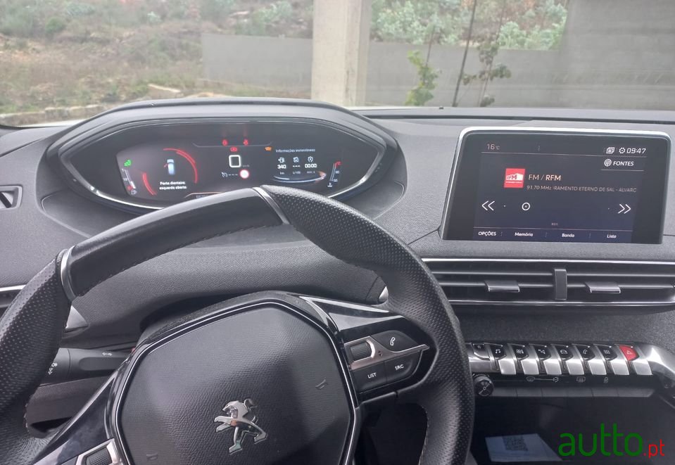 2018' Peugeot 3008 photo #4