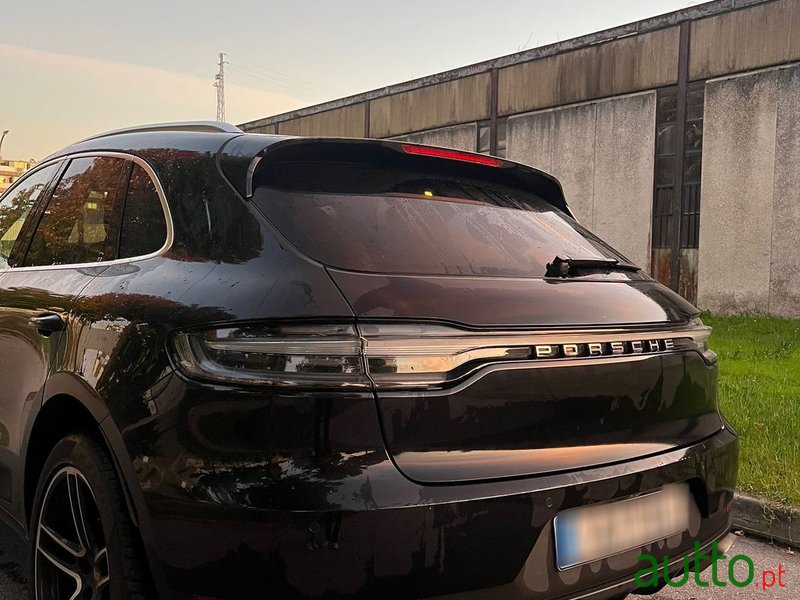 2019' Porsche Macan photo #3