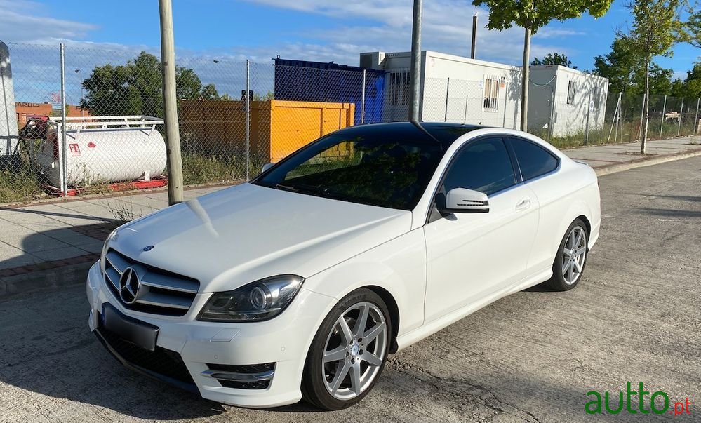 2012' Mercedes-Benz C 220 Cdi Be Aut. photo #1