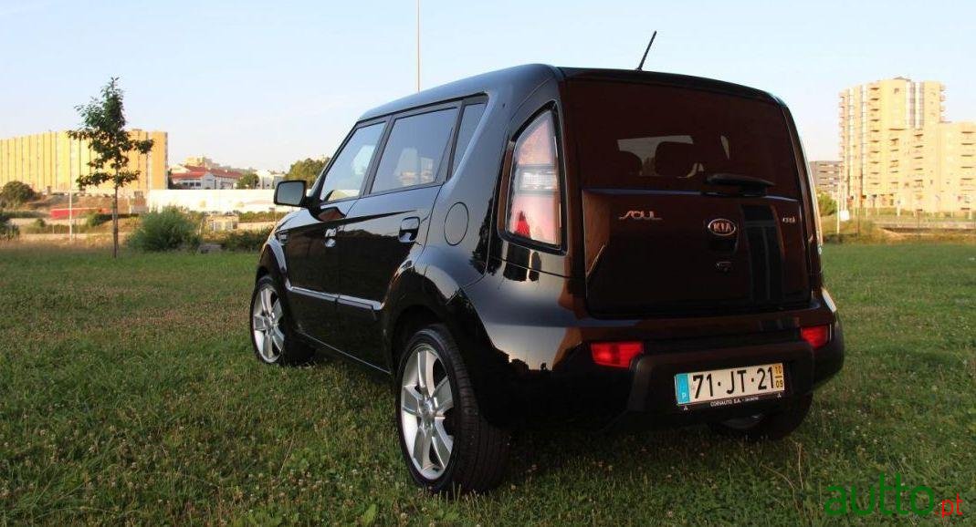 2010' Kia Soul photo #2