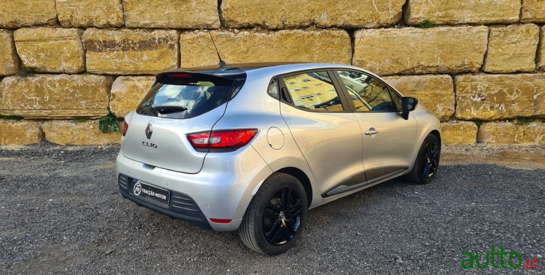 2018' Renault Clio photo #2