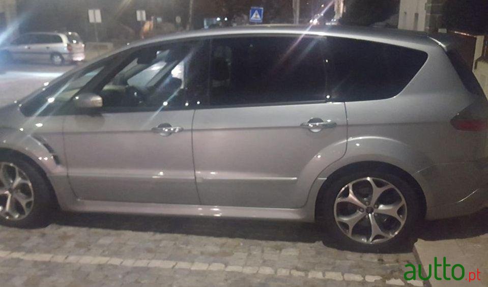 2009' Ford S-Max Titannium photo #1