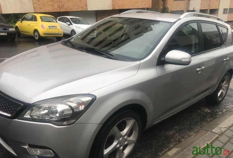 2009' Kia Ceed Sw photo #1