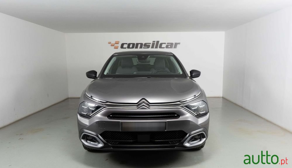 2024' Citroen C4 X photo #2