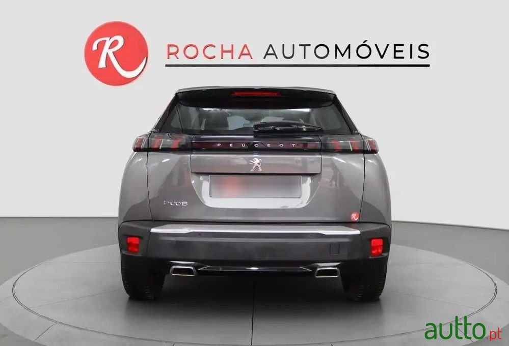 2022' Peugeot 2008 photo #5