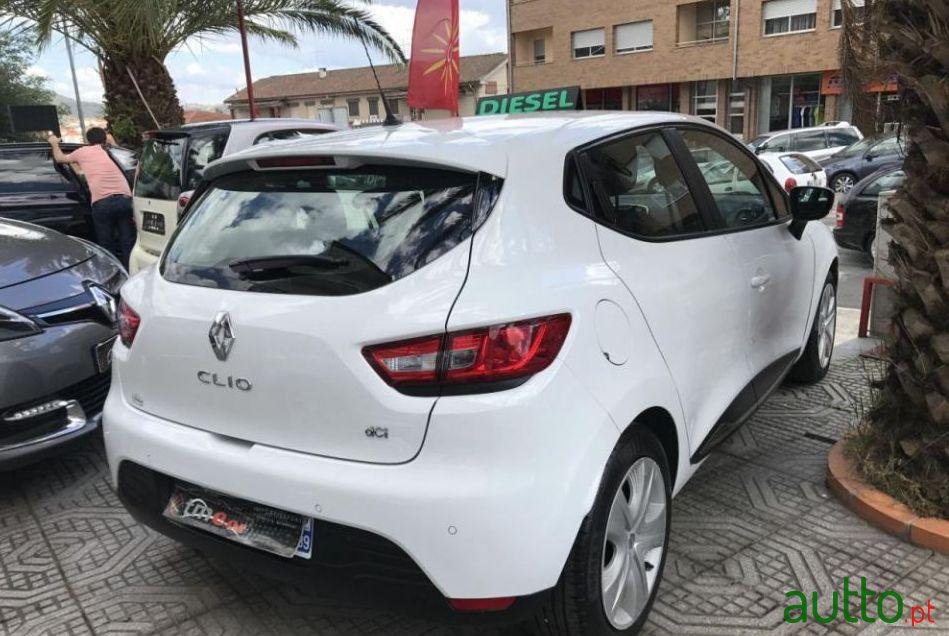 2014' Renault Clio 1.5 Dci Dynamique S photo #2