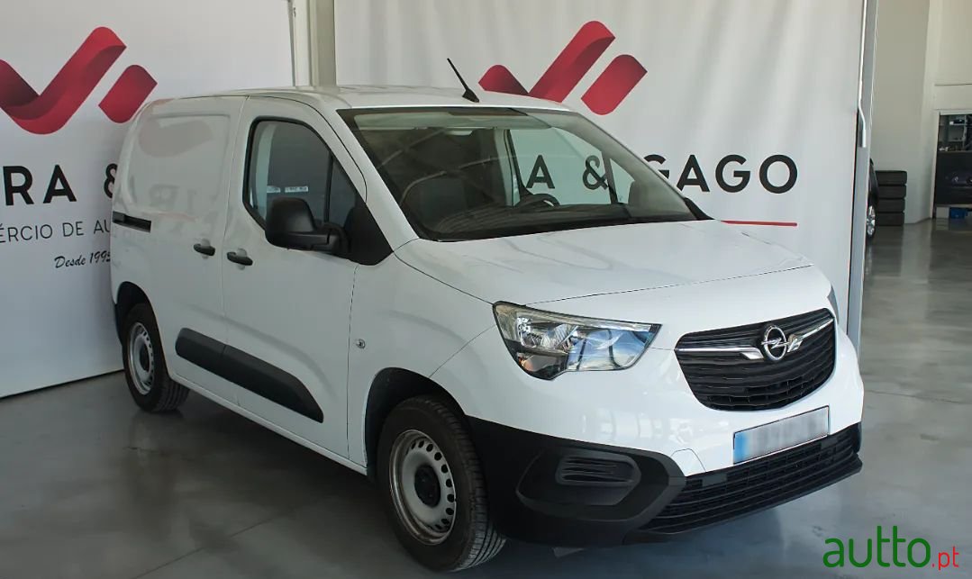 2018' Opel Combo photo #1