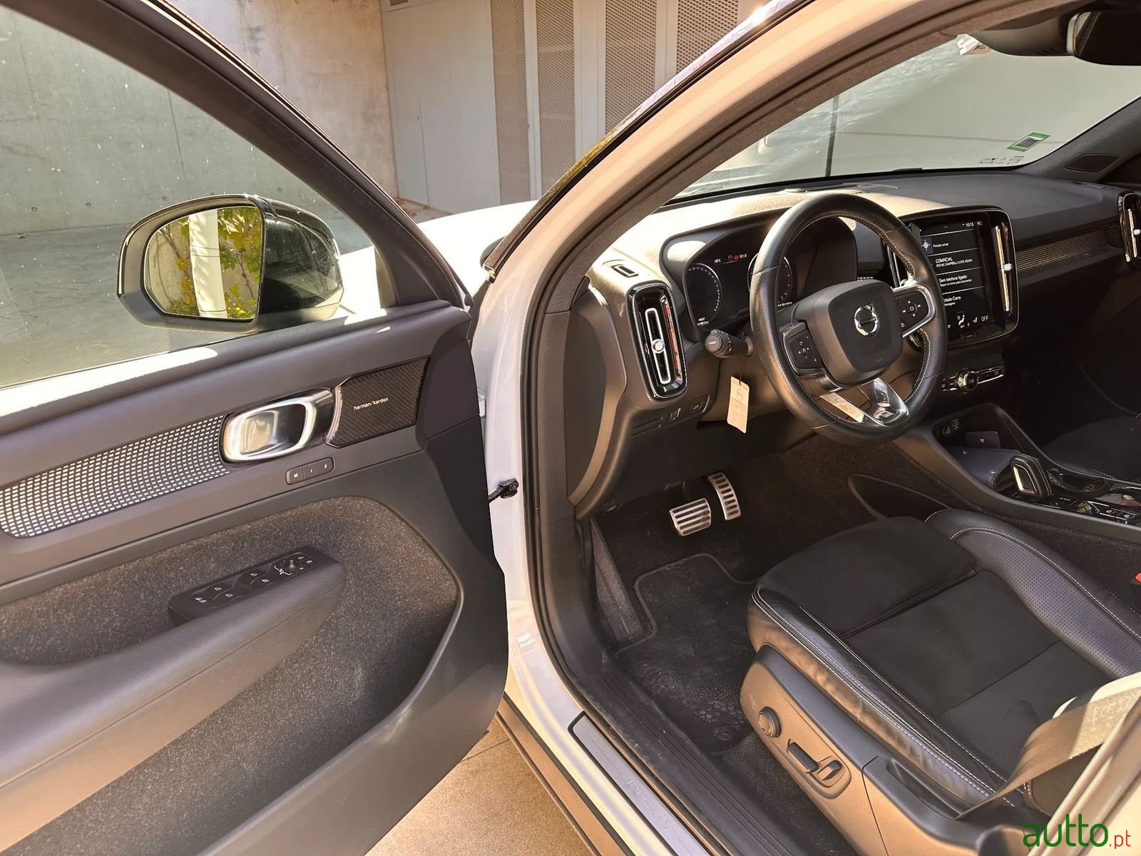 2018' Volvo Xc-40 photo #5