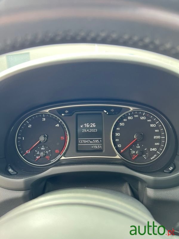 2016' Audi A1 Sportback photo #6