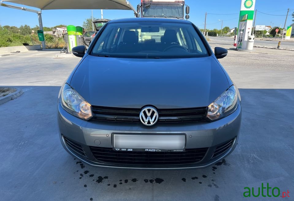 2012' Volkswagen Golf photo #6