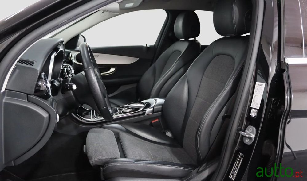 2016' Mercedes-Benz Classe C photo #4