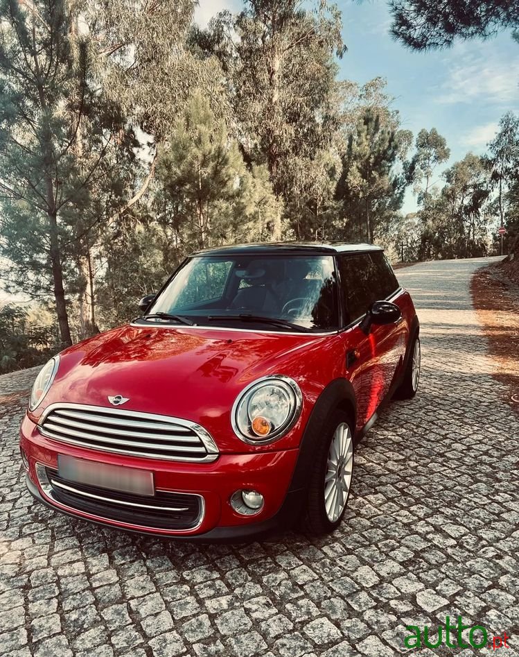 2013' MINI Cooper photo #4