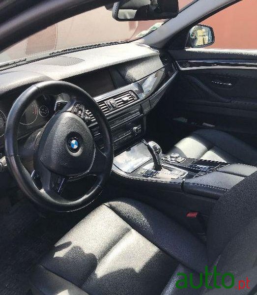 2012' BMW 520 D Auto photo #4