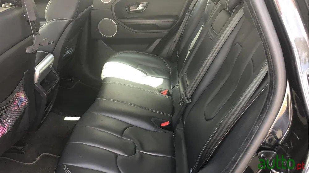 2011' Land Rover Range Rover Evoque photo #5