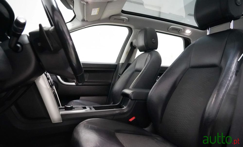 2016' Land Rover Discovery Sport photo #6